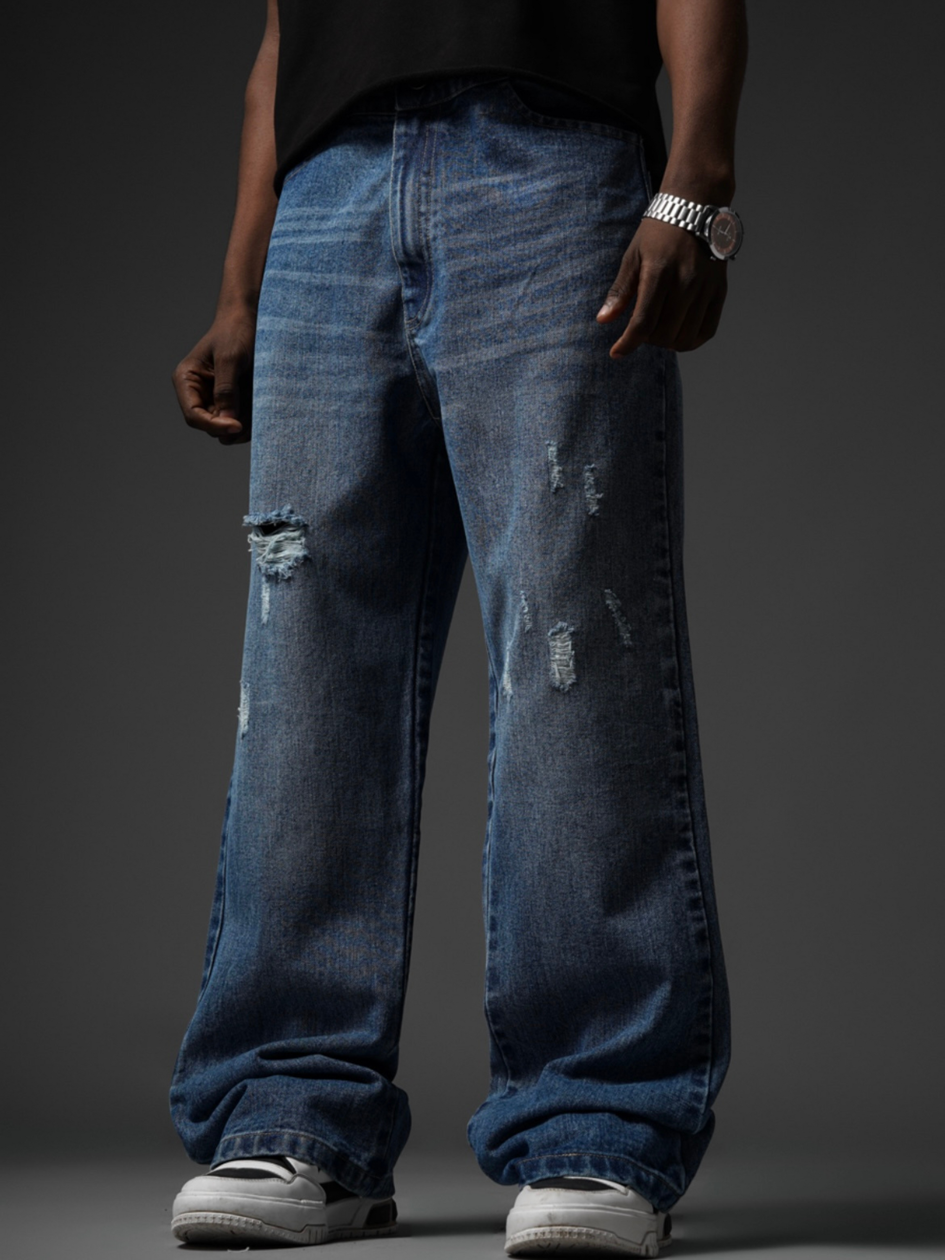 Distressed baggy Jeans in Blue 28