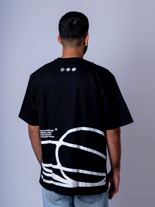 Dynamic Lines in Black